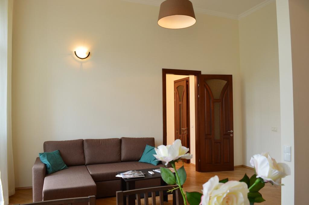 Rentday Apartments - Kiev Luaran gambar